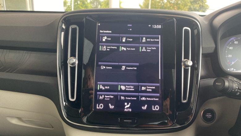 Volvo Xc40 1.5 T5 Recharge PHEV Ultimate Dark 5dr Auto Estate